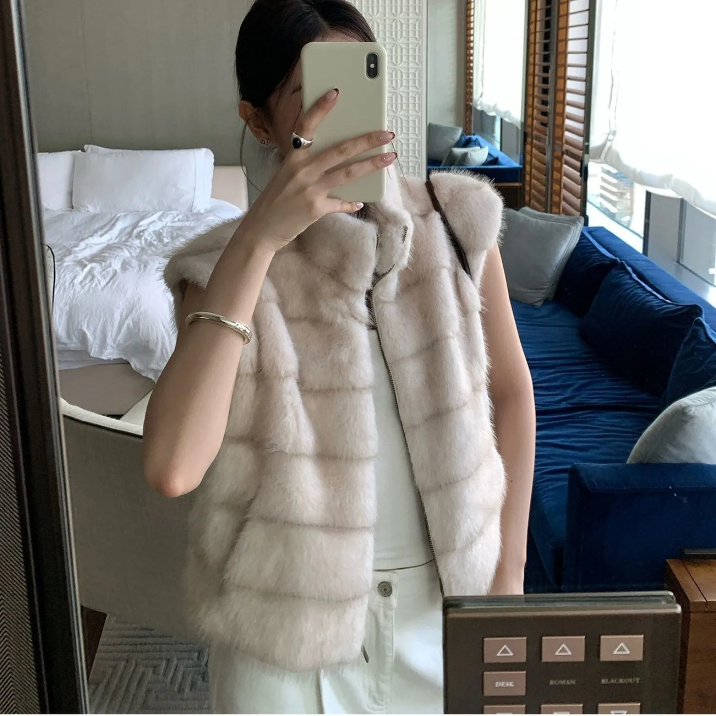 

Women's Vest Jacket Fake Fur Zipper Sleeveless Stand Collar Autumn Winter Vintage Style Warm Outerwear Commute Style