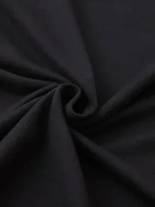 Y2K Schwarzes Slim-Fit Poloshirt für Damen Arbeitskleidung mit Rotem Aufdruck – Detail 7