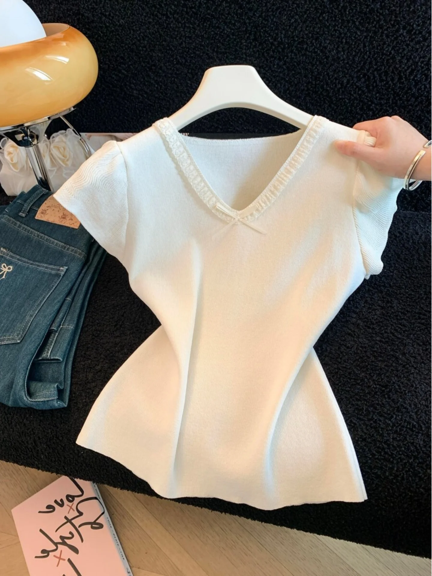 

Women's V-Neck Lace Trim Fly Sleeve Knitted Top Summer New Style Slimming Short Sleeve Soft Nylon Fabric Polyester Fiber