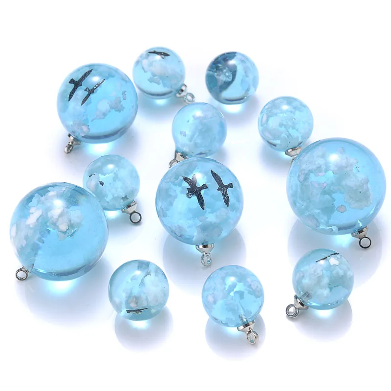 10 Pcs Chic Transparent Resin Round Ball Pendant Necklace Blue Sky Clouds Birds Charms for Jewelry Making Necklace Accessories
