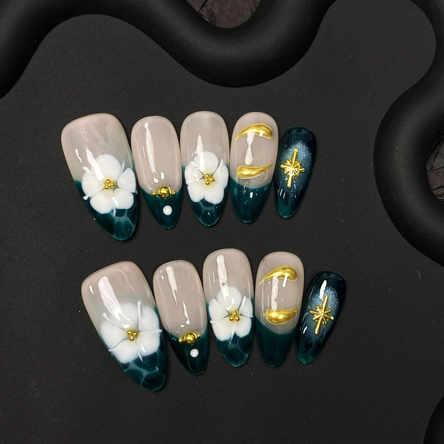 

10 шт., накладные ногти ручной работы с белыми цветами, носимые съемные зеленые накладные ногти в форме французского миндаля