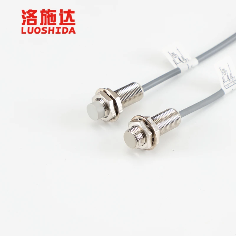 High Accuracy NPN PNP Inductive Proximity Sensor M8 M12 for M30 Flush or Non-Flush Mounting