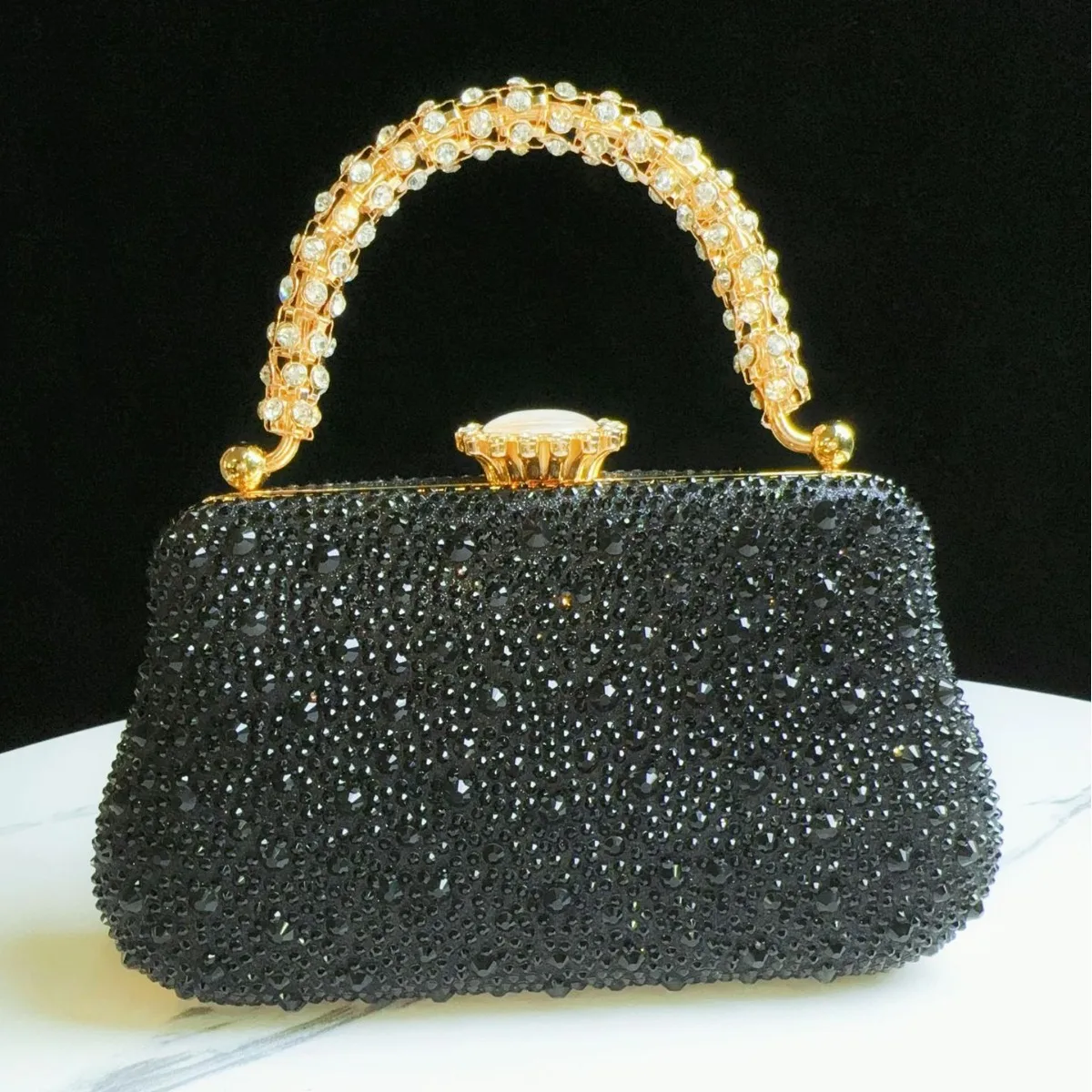 Gold Evening Bags for Women 2024 New Rhinestone Clutches and Purse Female Party/Dinner/banquet Handbags Prom Chain Shoulder Bags