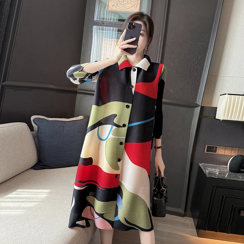 2024Autumn New Women's Folded Striped Printed Flip Collar Single breasted Magic Skirt Women's Mid Sleeve Split Knee length Dress