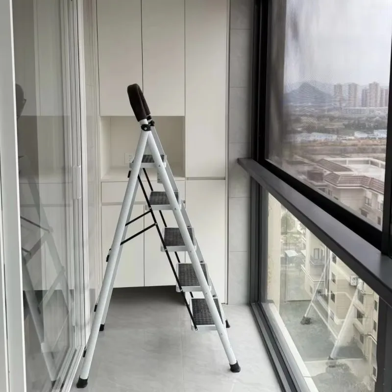 Steel portable folding ladder 2-6 dual-use wide pedal 150 kg load-bearing capacity