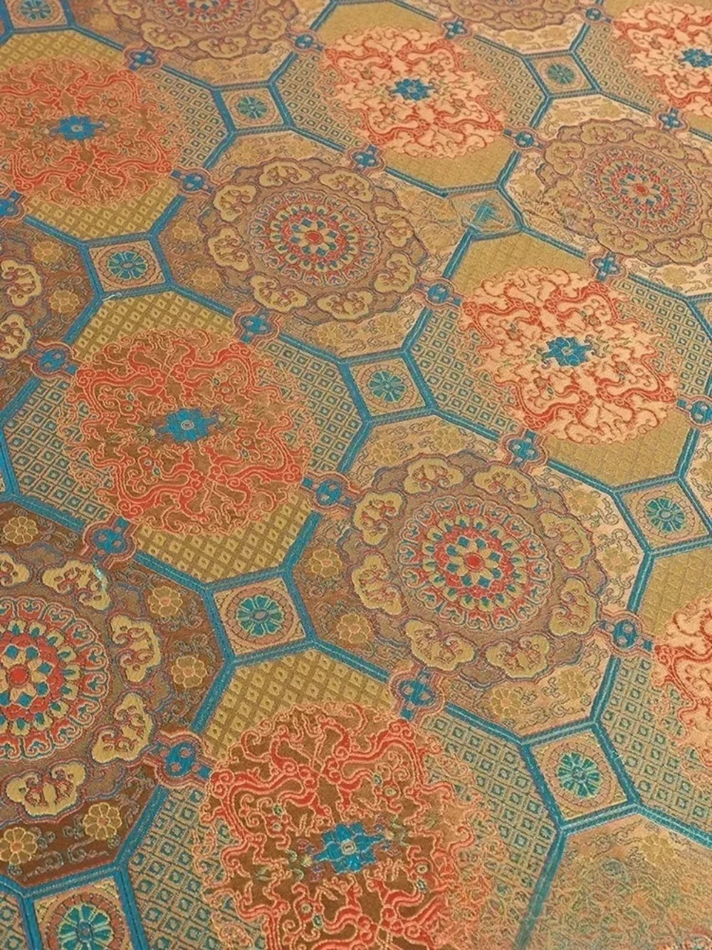 

Golden Ethnic Style Woven Satin Fabric High-end Song Brocade Hanfu Hanging Stiff Tibetan Clothing Cloth for By The Meter