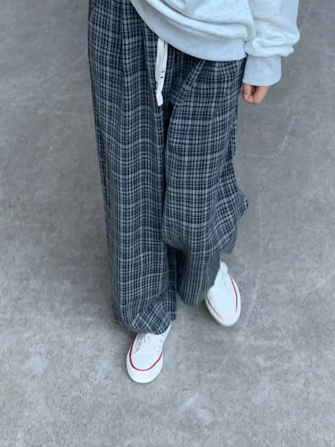 

plus Size Women's Loose Casual Wide Leg Straight Pants Spring Vintage Japanese Style Lazy Plaid Trousers for Heavy Girls