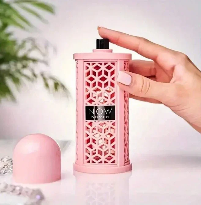 Now Women by RAVE Eau de Parfum 100 ML for women features a sweet, fruity scent with notes of red fruits, marshmallow, jasmine, and vanilla, perfect for those seeking a long-lasting fragrance.