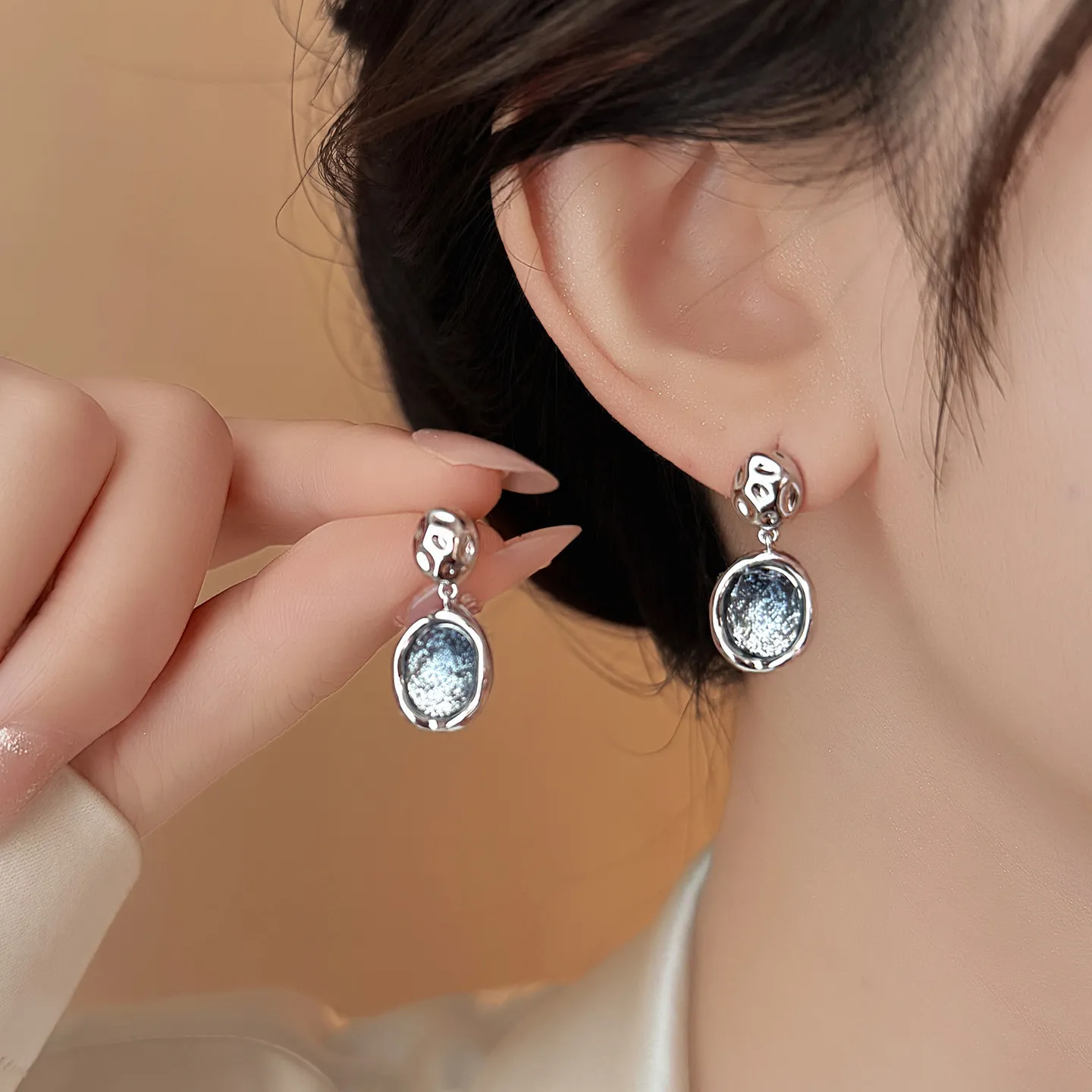Silver Color Oval Metal Acrylic Drop Earrings for Women Korean Fashon Wedding Party Sweet Dangle Earrings Elegant Jewelry Gifts
