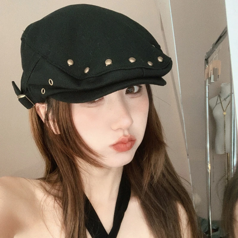 Japanese Retro Rivet Forward Berets Hats for Women and Men Spring and Summer New Versatile Sunshade Duckbill Painter Caps