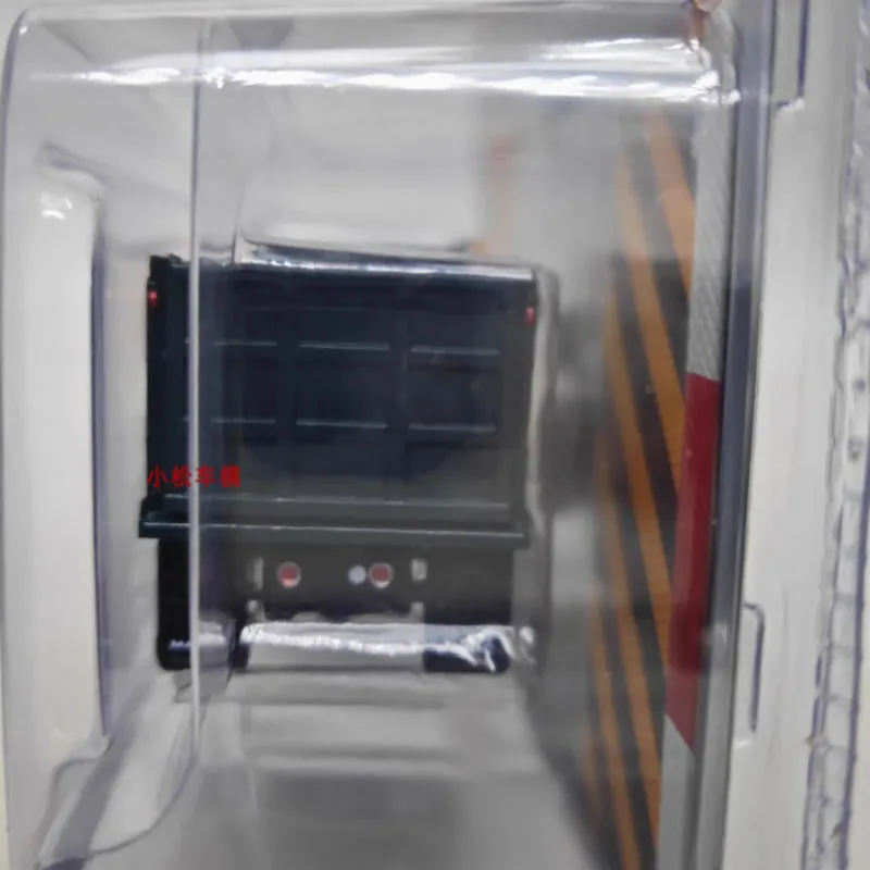 

Greenlight 1:64 Scale Mack Granite's Dump Truck Alloy Simulation Car Model Static Collection Decorated Holiday Gifts Toys