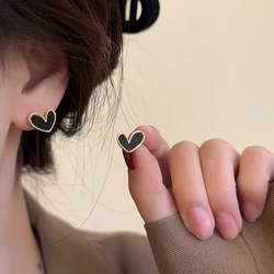 Korean Sweet Cute Black White Love Heart Small Stud Earrings Delicate Enamel Heart Women's Earrings Party Fashion Jewelry