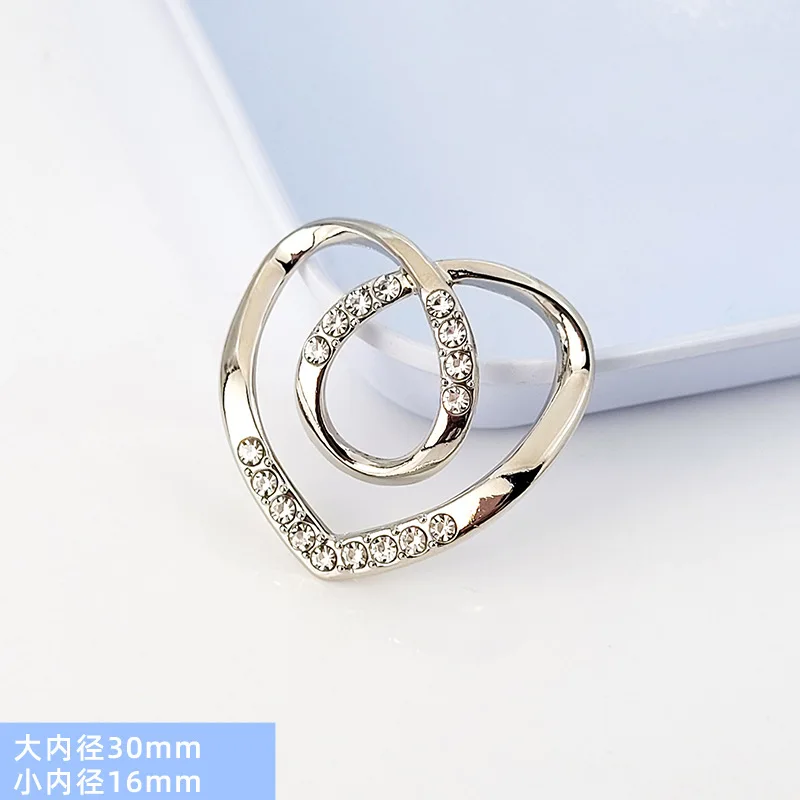 1 قطعة القلب الزاوية عقدة مشبك وشاح مشبك كل مباراة قطعة أثرية قميص هيم تي شيرت المرأة اكسسوارات الديكور بروش بالجملة