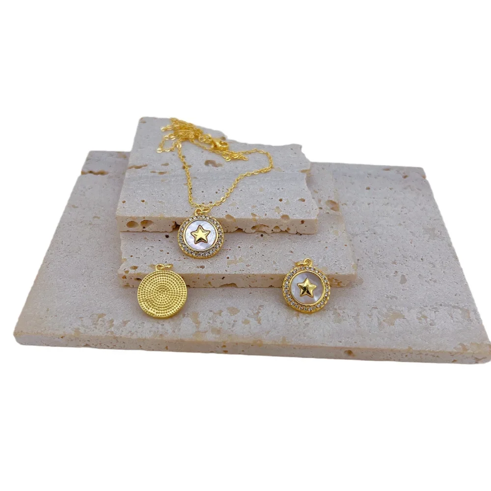 2 Pcs Shell Brass Zircon Pendant for Diy Jewelry Making Necklace Accessories Smile Palm Star Cross Heart Saint Bear Elements