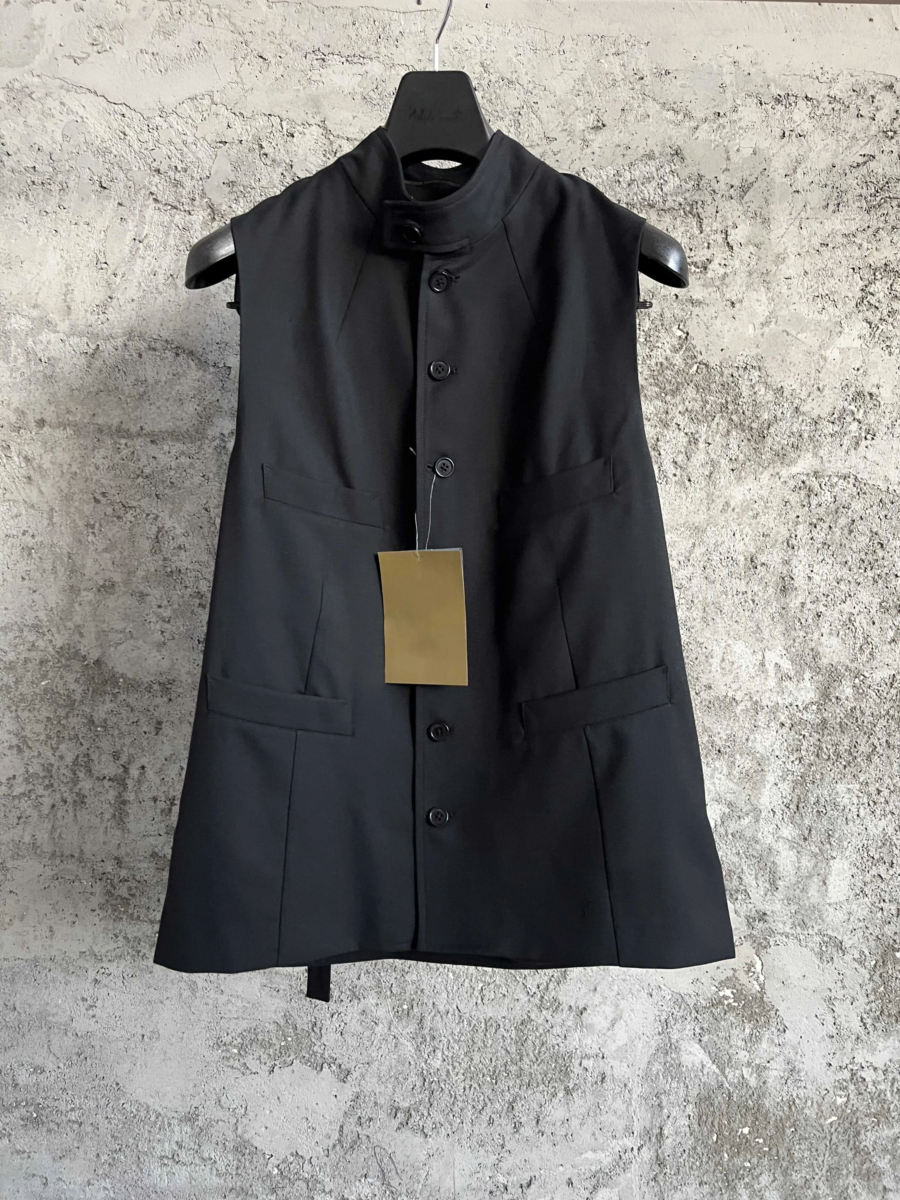 التصميم الأصلي: مرقع من القطن والكتان، صدرية مخططة، حزام، حقيبة وسترة #1