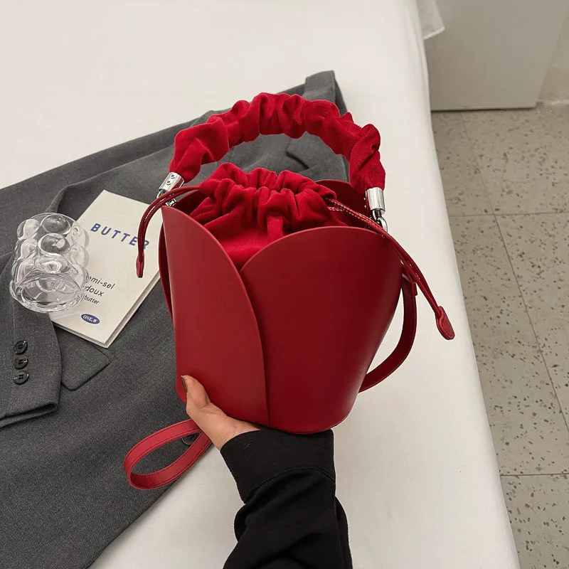 

Women's Petal Fashion Bag - Portable, Large - Capacity, Noble Fashion Design, Vegetable Basket Style, Shoulder Messenger Bag