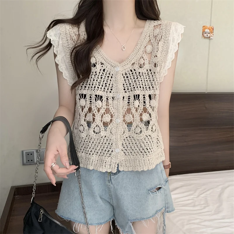 

Women Crochet Top Button Front Blouse Butterfly Sleeve Sheer Open-knit Crop Vest Tops Summer Boho Vacation Beach Outfit