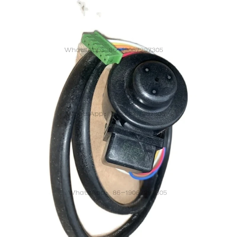 

Machine Variable Frequency Air Conditioning Electronic Expansion Valve Coil, 6-wire, 1.6 Flow Rate, Inner Hole 1.7