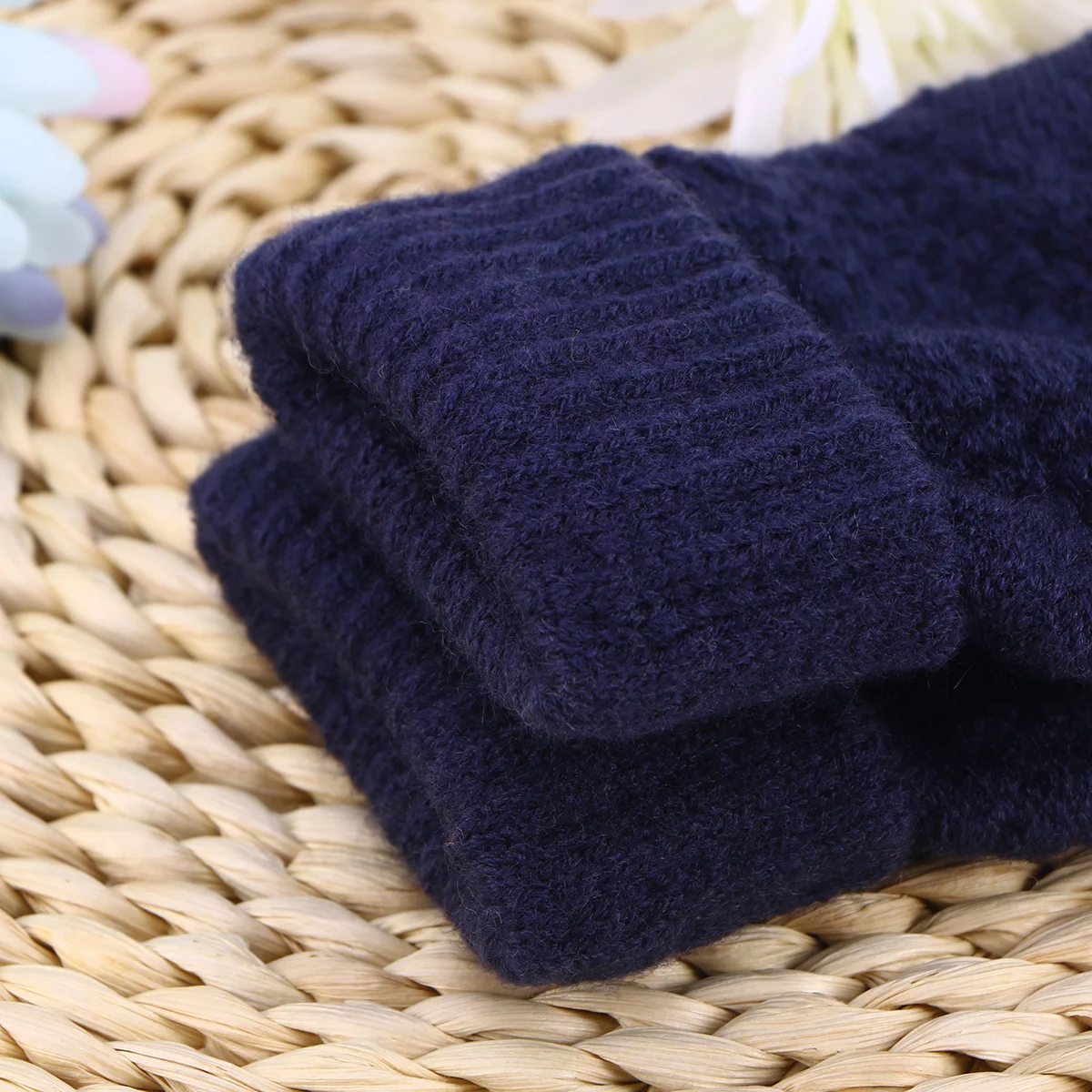 

Touch Screen Gloves Women Men Warm Winter Solid Stretch Knit Wool Full Finger Outdoor Sports Cycling Hiking Skiing Gloves Blue