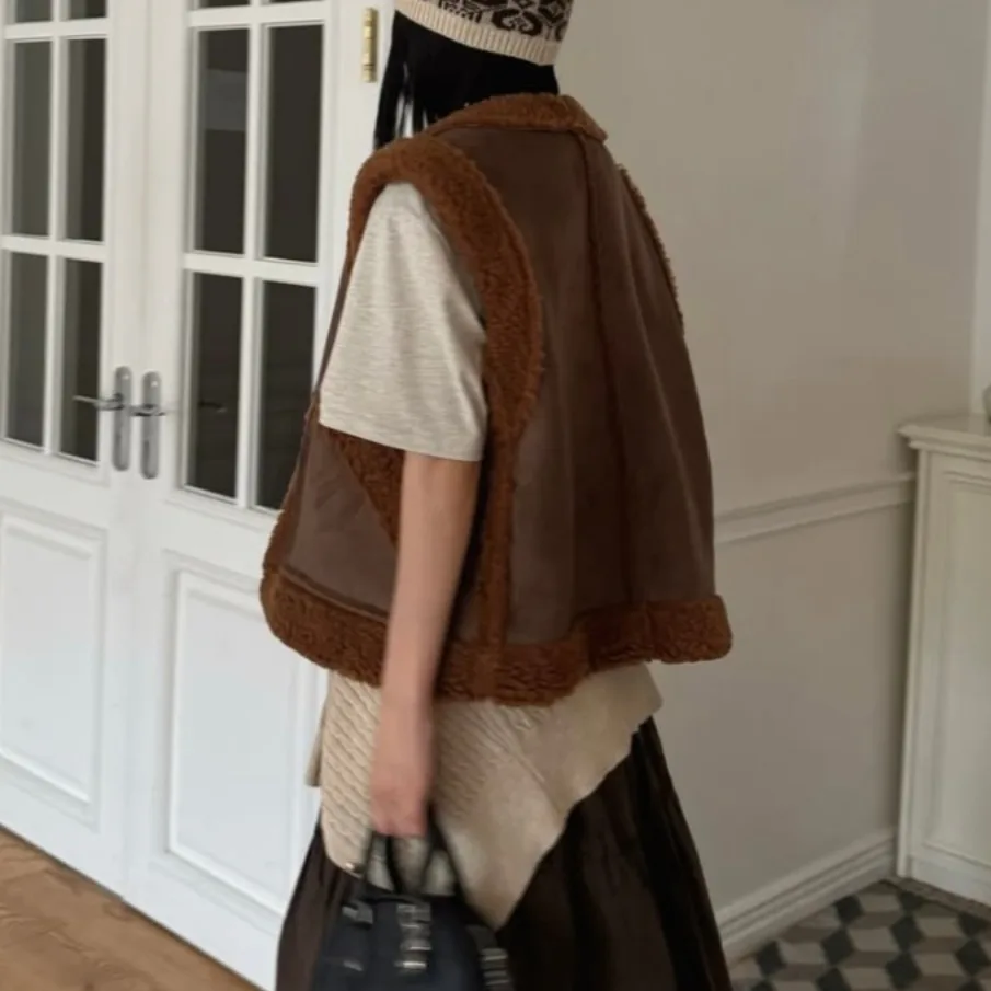 

Women's Chic Korean Sle Vest Autumn Winter Design Unique Versatile Lamb Fur Jaet Age Reduction All-Match Leather Fur Inte...