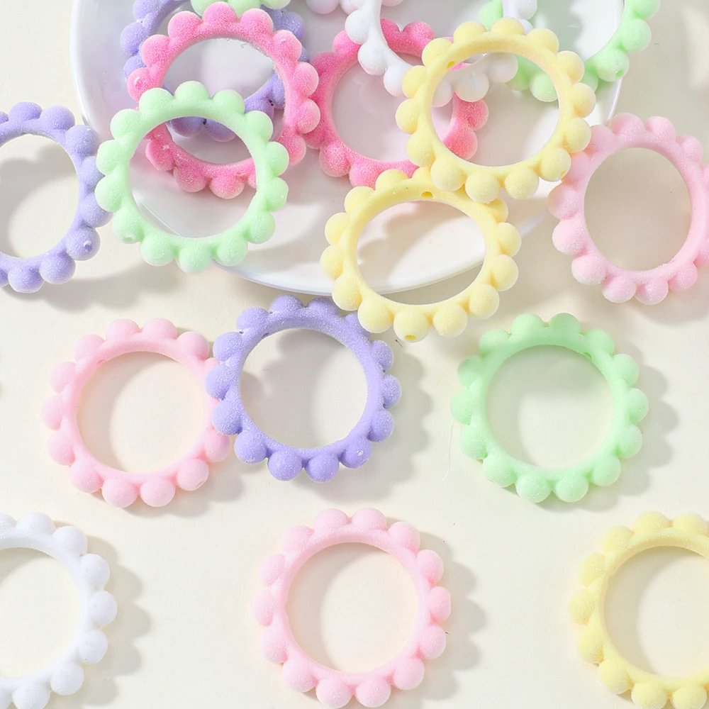 5/10 Stück 42mm beflockte Samt-Blumenkranz-Perlen, süße pastellfarbene gewellte Rahmenperlen für DIY-Perlenstift-Aufsätze und Schlüsselanhänger-Charms – Detail 4