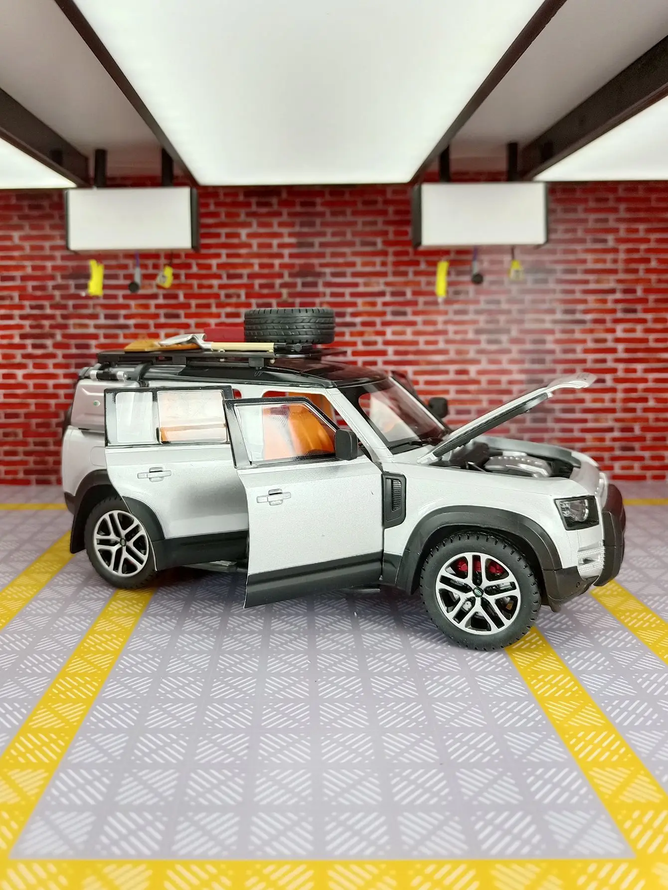 1:22 Land Rover Defender Hoge Simulatie Diecast Metaallegering Model auto Geluid Licht Trek Collectie Kinderen Speelgoed Geschenken