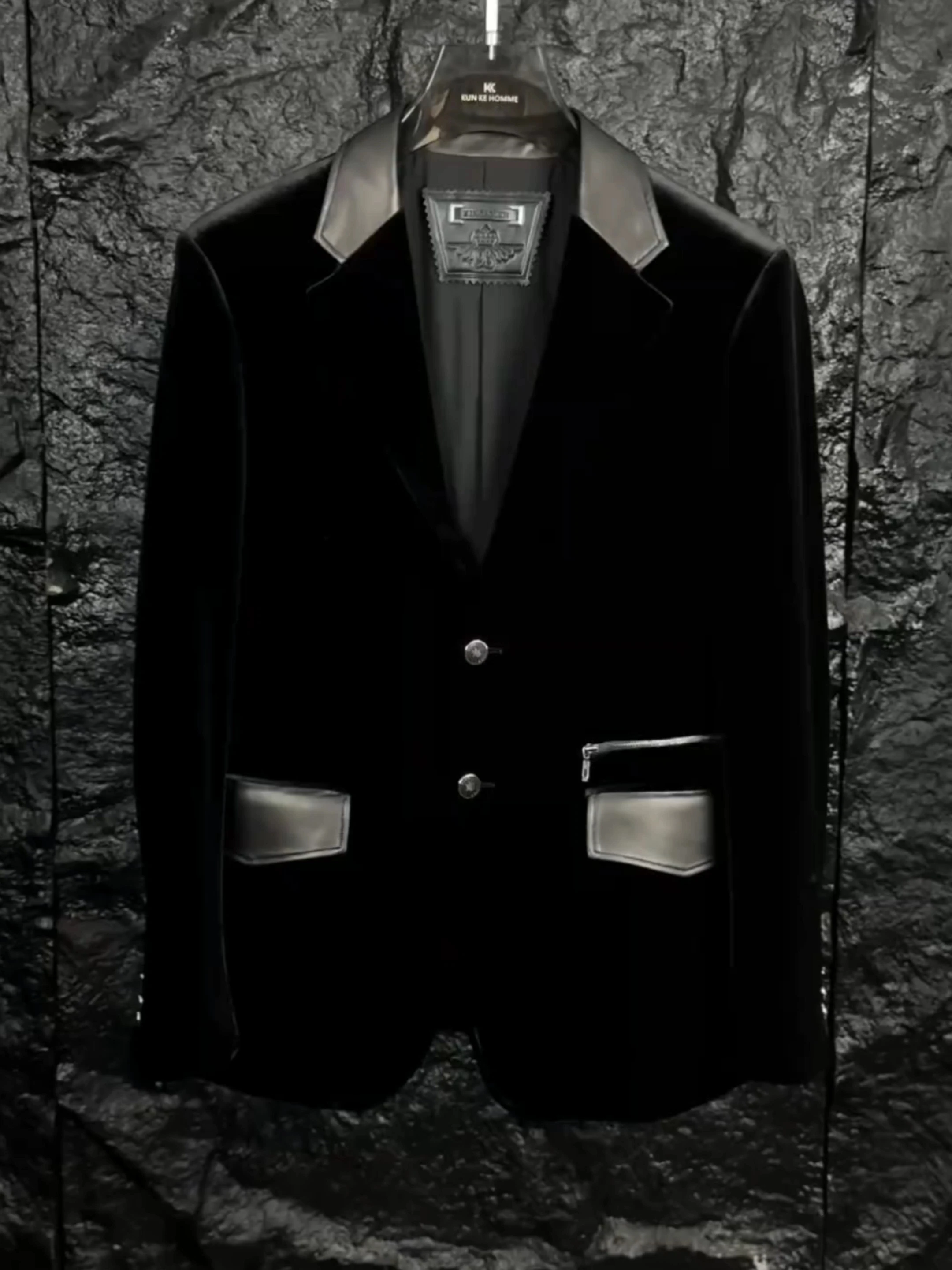 

Весенне-осенний мужской повседневный деловой костюм высокого качества, модный универсальный костюм Haome, крутая подставка, длинный декор на пуговицах све