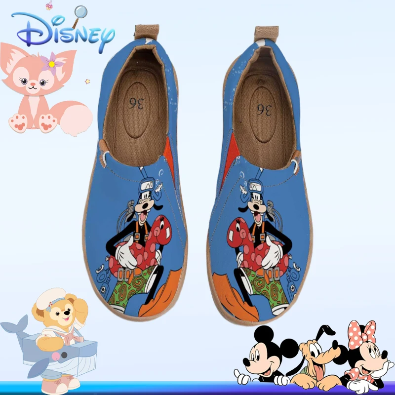 

Кроссовки Disney Goofy в коллаборации с брендом, выполненные в свежем океанском синем цвете с принтами Гуфи, занимающегося дайвингом, и маленькой красной рыбки.