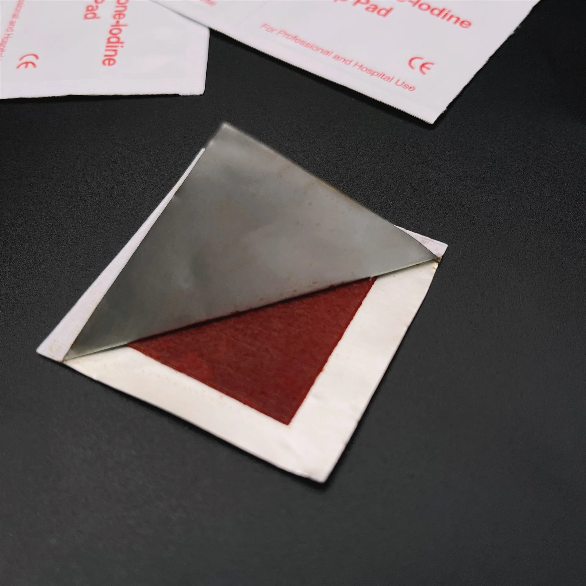 مناديل مبللة مطهرة باليود أو مستلزمات الإسعافات الأولية أو لتنظيف وتطهير الجروح والكشط عند السفر #4