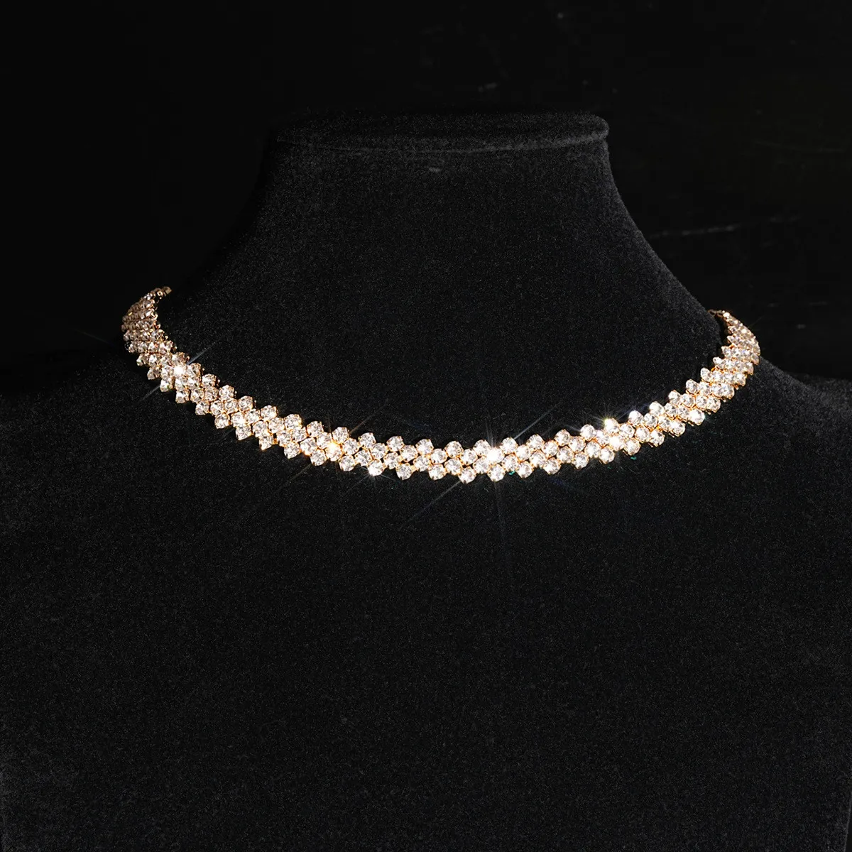 FYUAN Mode Rot Grün Blau Bunte Strass Choker Halsketten für Frauen Geometrische Kristall Halsketten Party Hochzeiten Schmuck