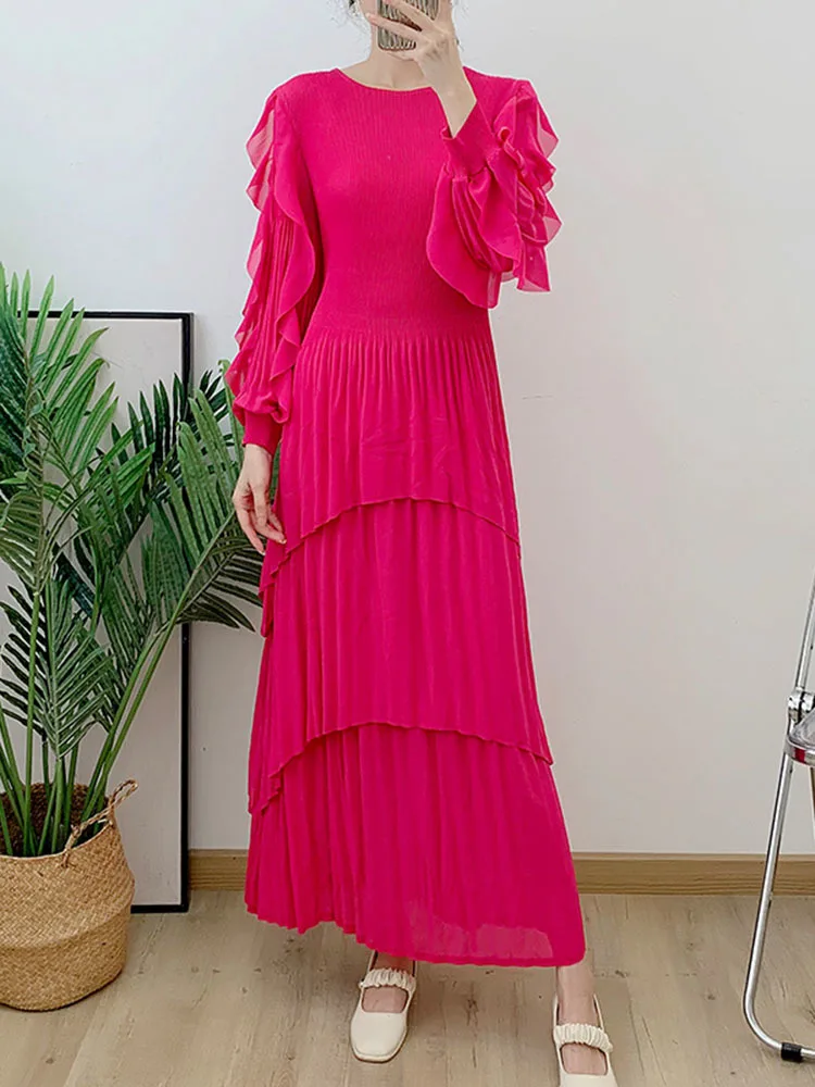 GVUW Pleated Spliced Lace Dress For Women 2024 Spring New O-neck Long Sleeve Fashion Solid Color Evening Dresses Female 2DA2616