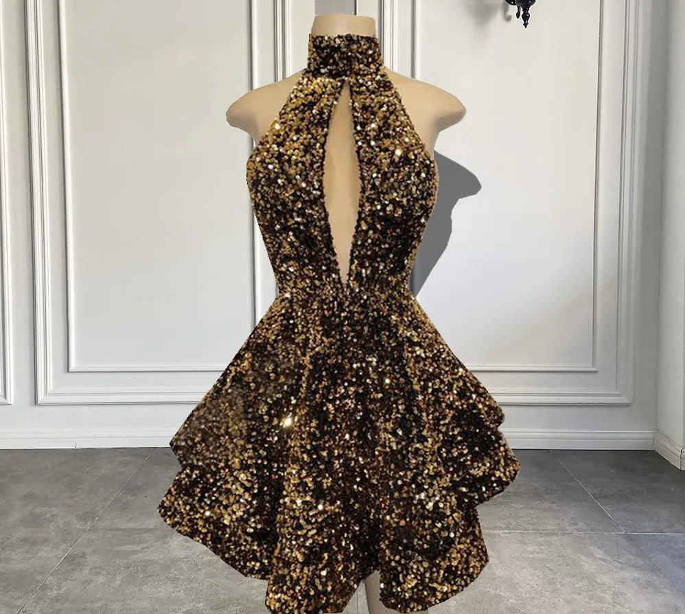 Neue Gold Kurze Prom Kleider Halfter Ärmellose Sparkly Pailletten Backless Schwarz Mädchen Geburtstag Party Kleider Robe De Soiree