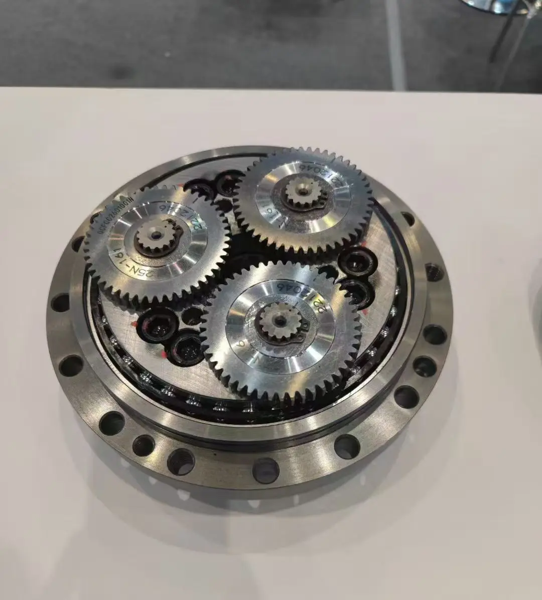 

Exclusive Offers RV30/40/50/63/75/90 series industrial worm gearbox reduction SRV worm transmission