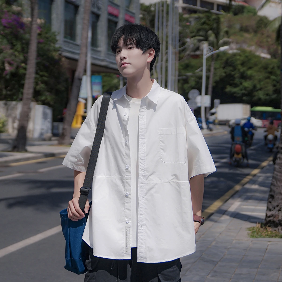 

White Loose Short Sleeve Men's Shirt Summer Youth Retro Simple Cityboy Top Buttoned Color Woven Fabric Iron Free Thin Model