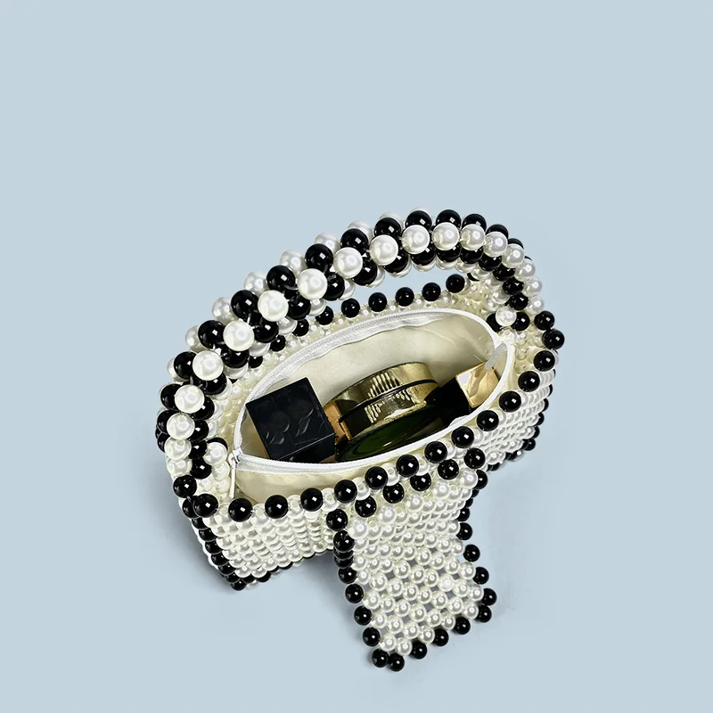 European and American style niche design, high-end texture, pure handmade bead color blocked flip handbag