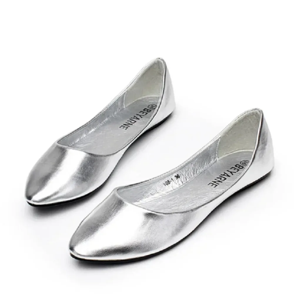 

2025 Spring and Summer New Flat Bottom Simple Silver Pointed Shallow Mouth Japanese Large and Small Casual Women's Shoes