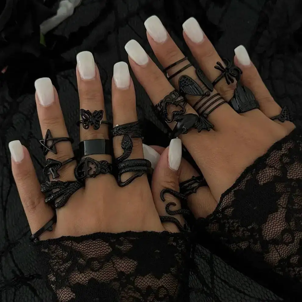 Salircon 20Pcs/Set Gothic Black Devil Eye Skull Spider Palm Rings for Women Vintage Jesus Cross Love Heart Rings Jewelry Gift
