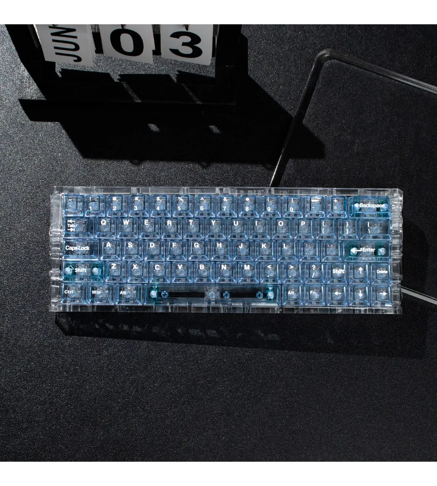 

Keycap is engraved with light PC pad printing customization original Wooting/Mega Lion light blue transparent mechanical