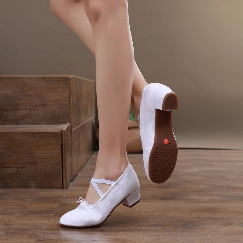 

Женская тренировочная обувь на мягкой подошве с танцевальной обувью для учителей на каблуке для занятий йогой на открытом воздухе для взрослых, этнических и классических танцев