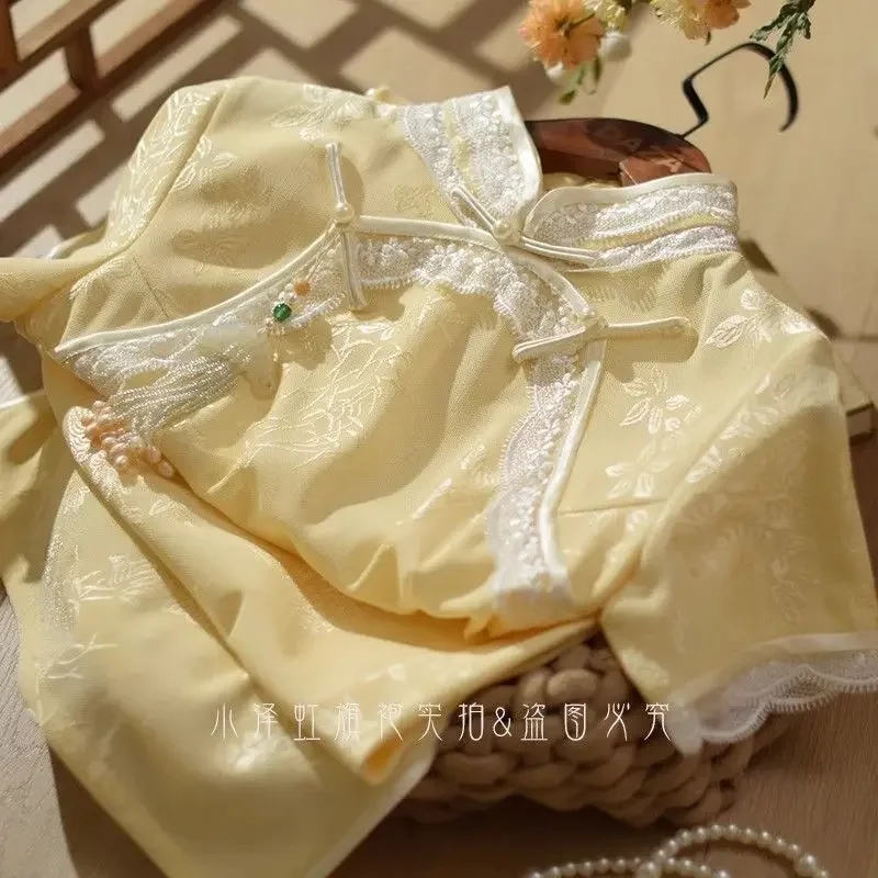 

Новое улучшенное платье Cheongsam в китайском стиле, новинка 2023 года, летнее элегантное желтое женское платье в стиле ретро в молодежном стиле, повседневное высококачественное платье Ципао