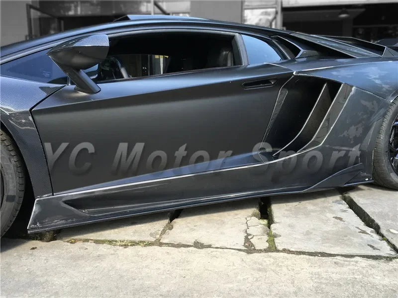 Car Accessories CF Carbon Fiber BKSS-750 Style Side Skirt Under Board Fit For 2011-2014 Aventador LP700 LP720 Body Kit