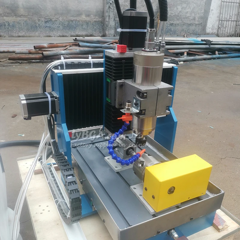 

Фрезерный станок с ЧПУ 6040, гравировально-режущий фрезерный станок для металла, 1,5 кВт, 2,2 кВт, 3/4 оси, резервуар для воды/беспроводной маховик/автономное управление