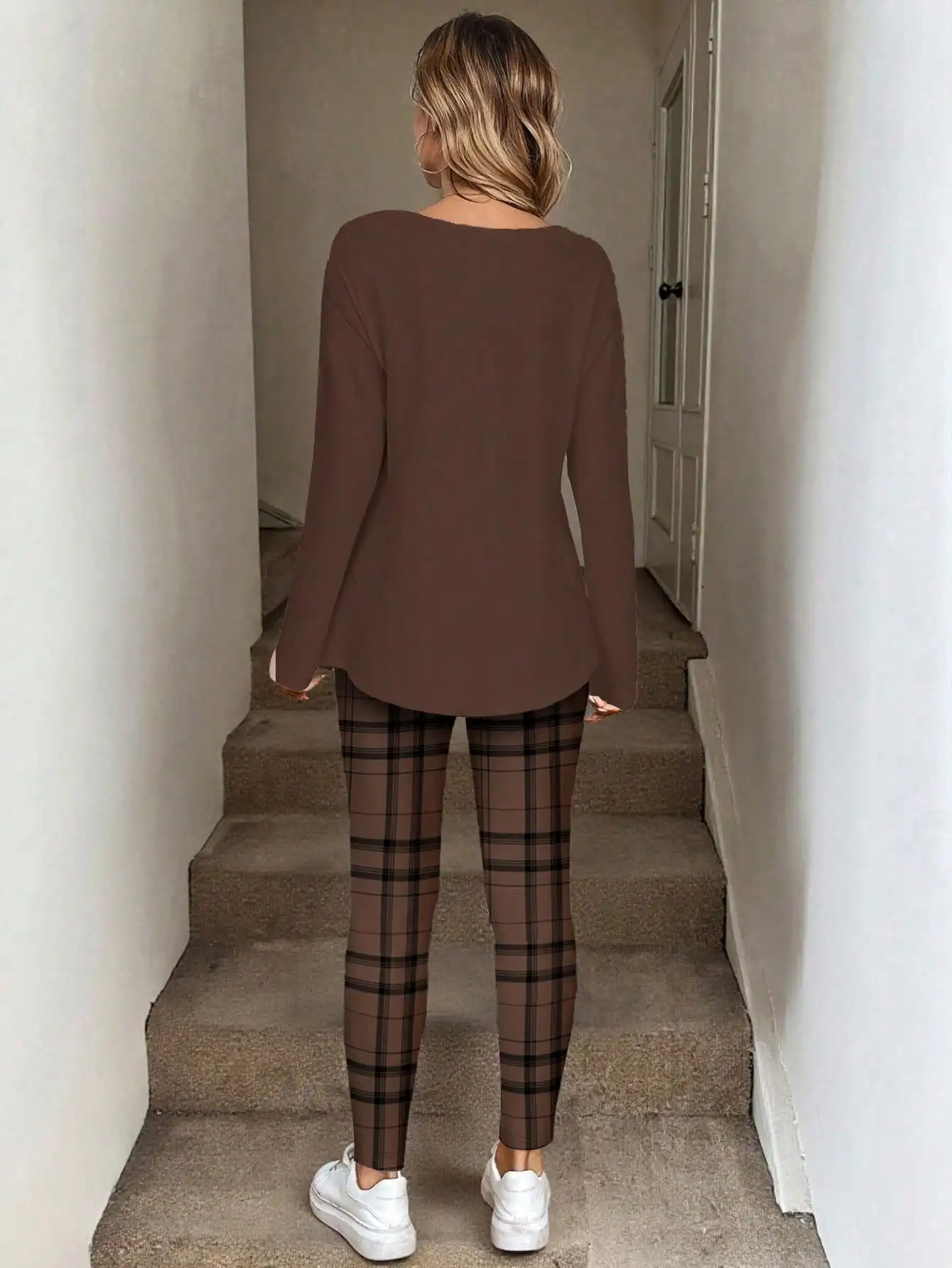 2 قطعة/المجموعة المرأة عارضة مخطط نمط طويل الأكمام تي شيرت وطماق، ملابس منزلية مريحة القهوة البني الأعلى