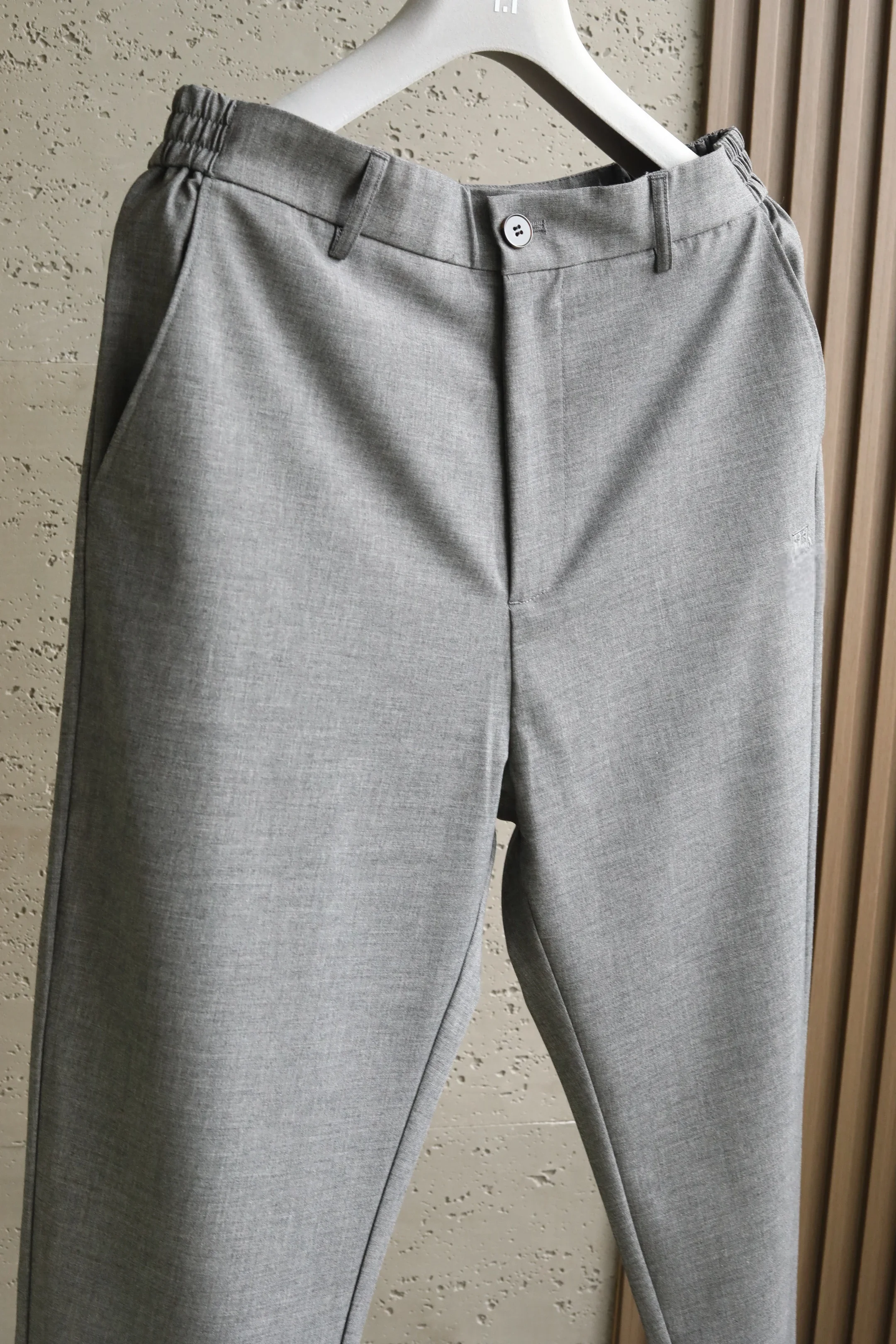 

LP Italian wool business casual straight pants 25aw