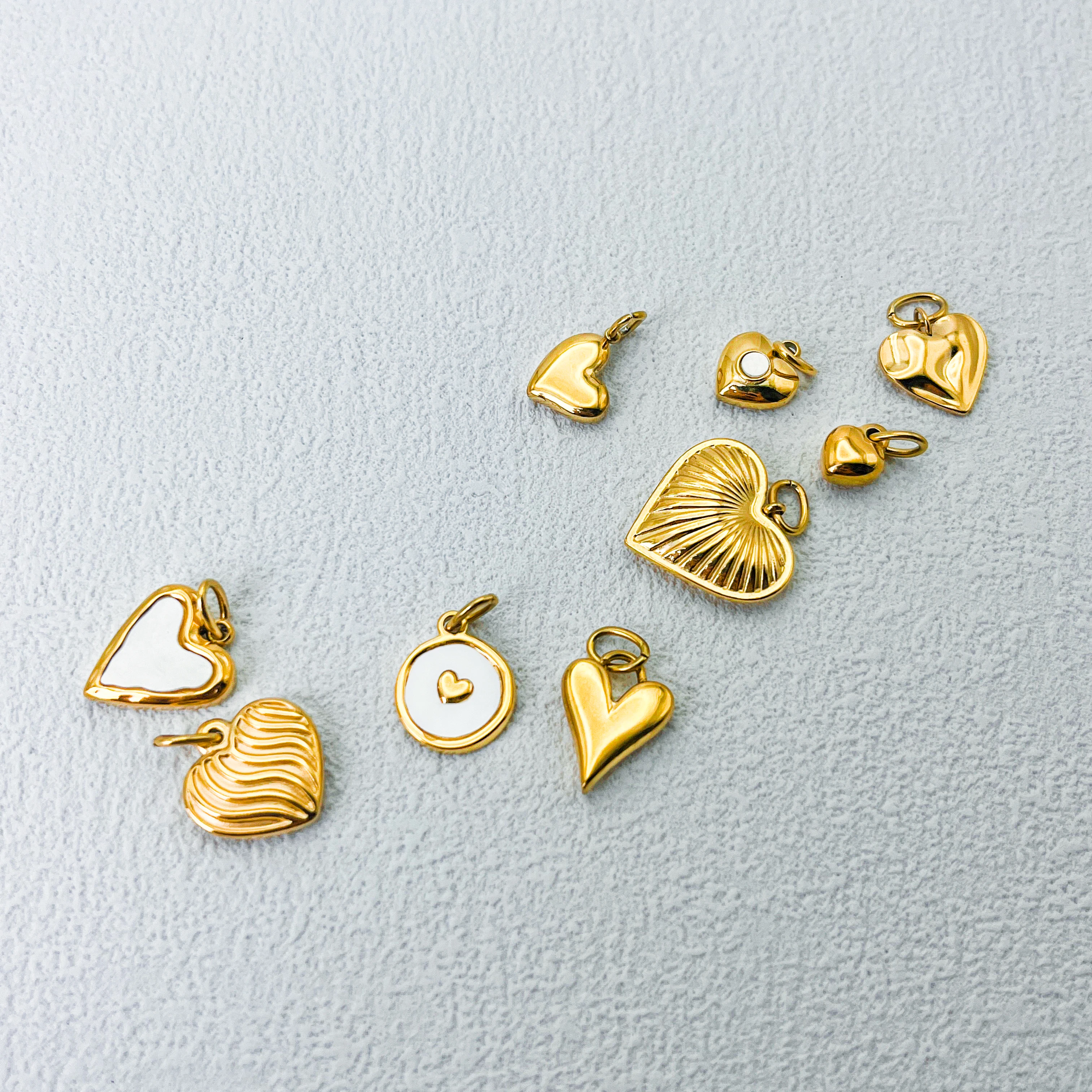 Hiraeva Edelstahl Gold Herzanhänger Charms für DIY Schmuckherstellung Armband Halskette Zubehör – Detail 7