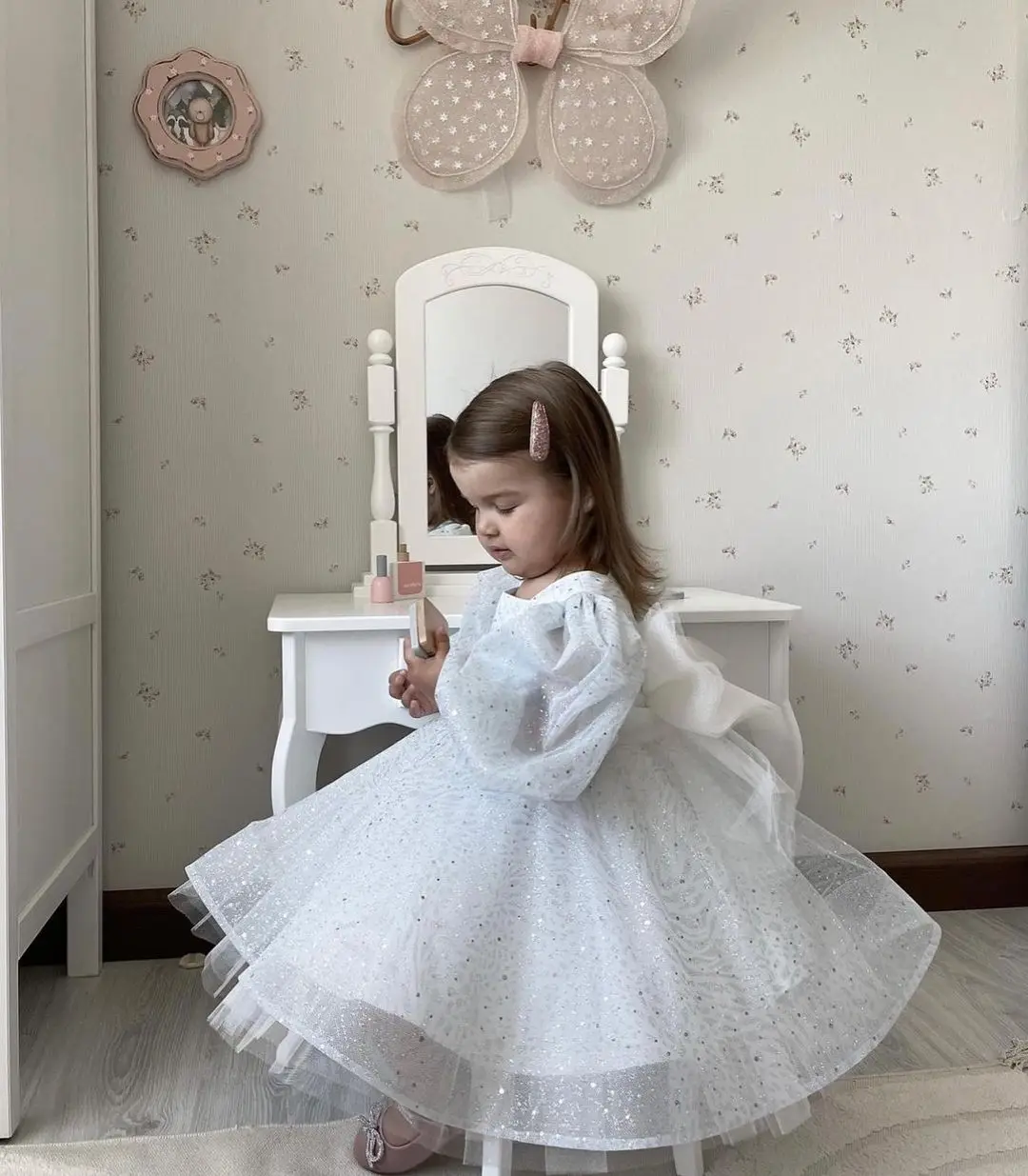 

White Sequins 2024 Flower Girl Dress For Wedding O-neck Tulle Knee Length Puffy Kids Birthday First Communion Ball Gown