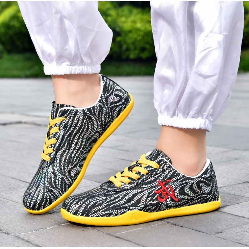 2025 Male and Female Kung Fu Tai Chi Shoes for Boys and Girls High Quality Taekwondo Shoes Breathable Martial Arts Shoes