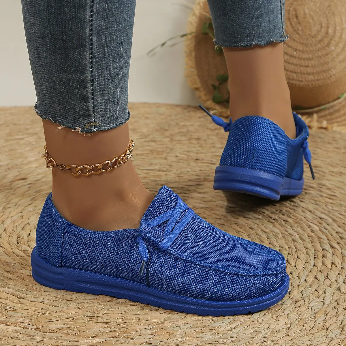 New Mesh Breathable Sneakers Women Thick Bottom Non-Slip Vulcanize Shoes Plus Size Lace Up Casual Light Shoes Platform Shoes