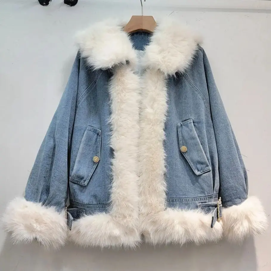 2023 Winter New turndown Collar Faux fur Spliced Denim Coat for Women Cotton padded Jacket Warm Denim parka Y4498