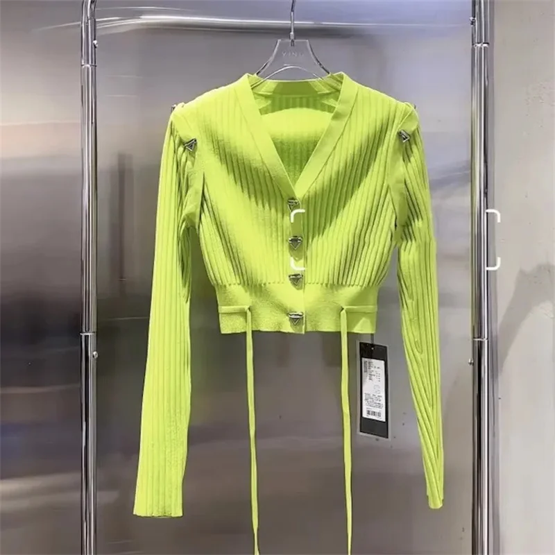 

Женский свитер с v-образным вырезом 2021, уникальный дизайн, весна-осень, новый вязаный кардиган с короткими рукавами, куртки, модное короткое пальто, топ